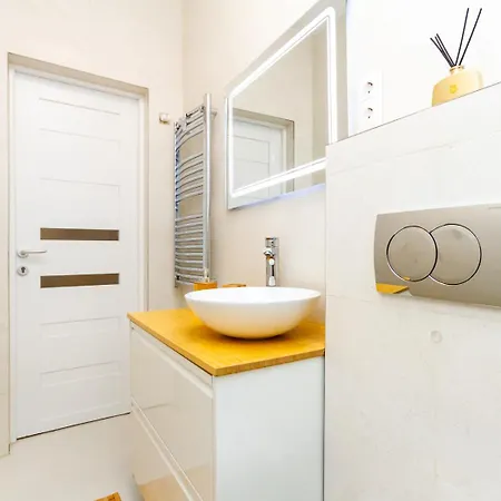 Majestic Hideout By Nw Apartament